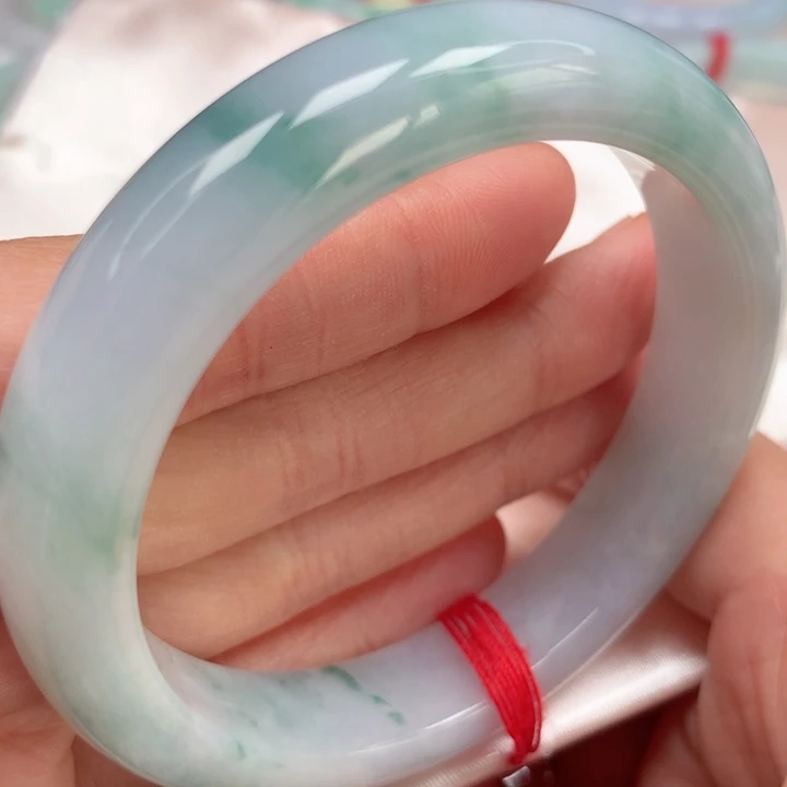 翡翠手镯未镶嵌冰胶飘花22