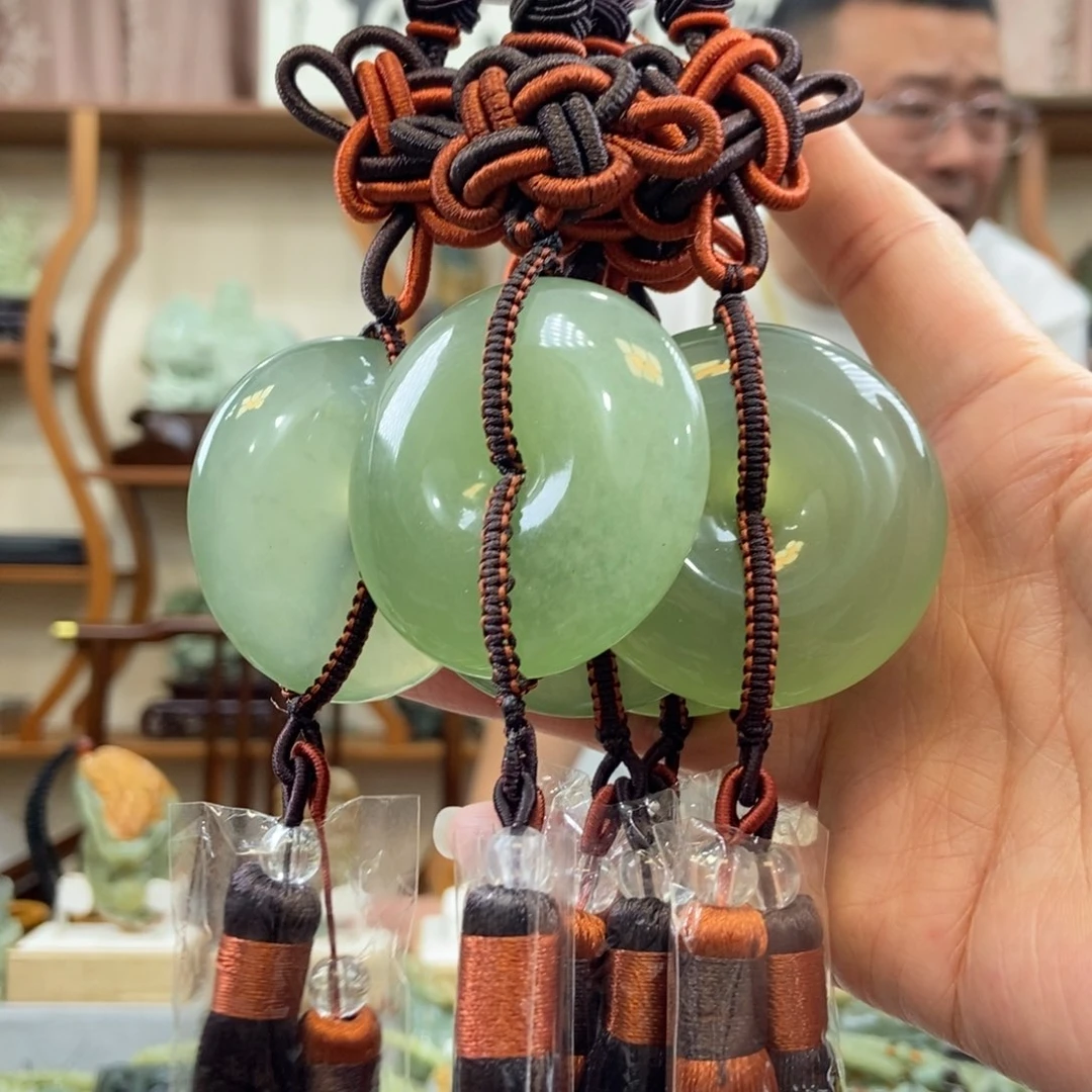 蛇纹石玉未镶嵌车挂（多样性发一件