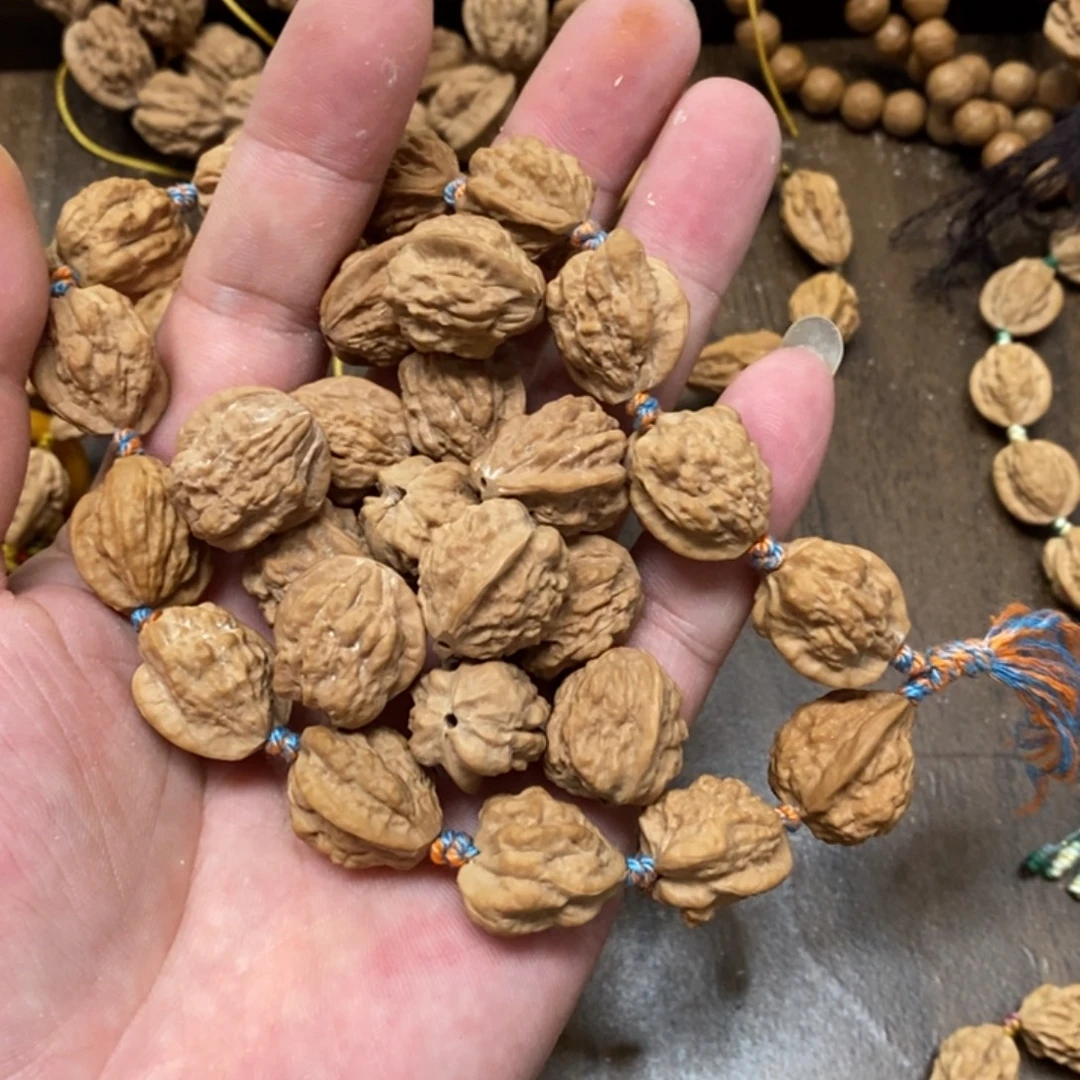 大***相文玩核桃吊坠文玩木质核桃手持