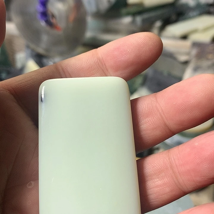 颈饰未镶嵌和田玉（糖玉）碎***石