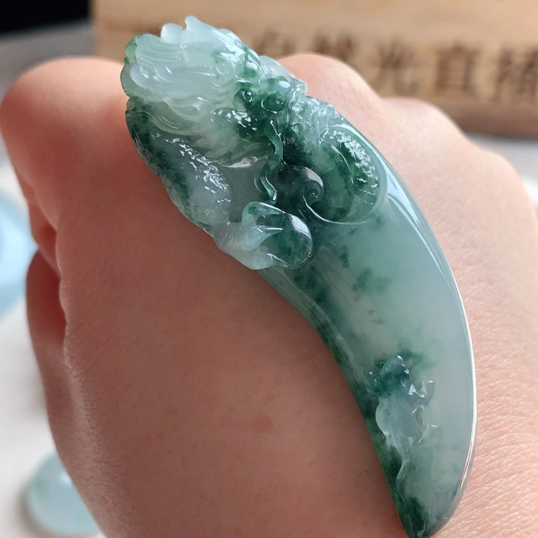 翡翠未镶嵌颈饰岁***&翡翠