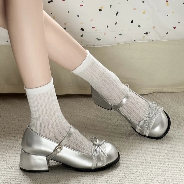 法式蕾丝蝴蝶结银色单鞋女2025夏季新款粗跟高跟鞋配裙子玛丽珍鞋