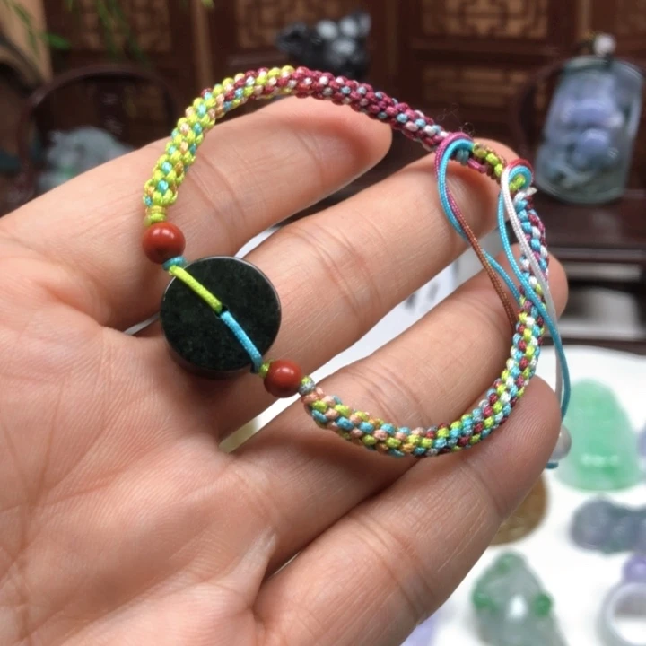 翡翠未镶嵌吊坠(赠链)翡翠手链
