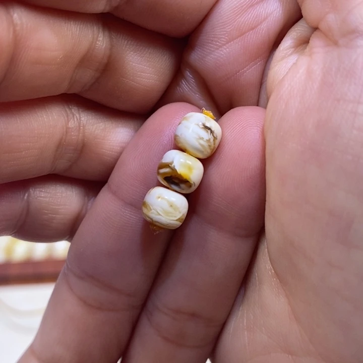 未镶嵌琥珀珠宝奇石罗*7