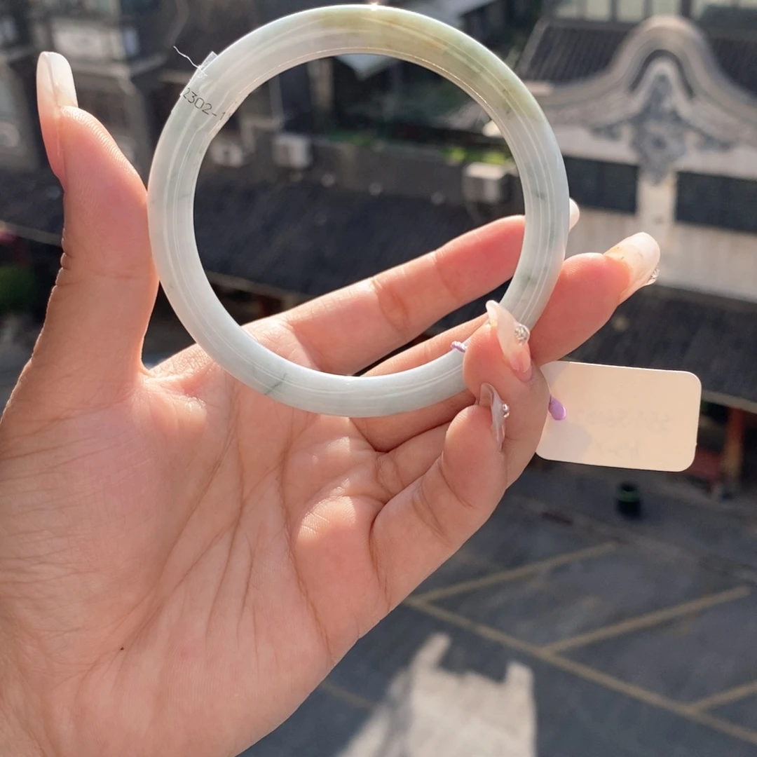 翡翠手镯未镶嵌58-59圈口