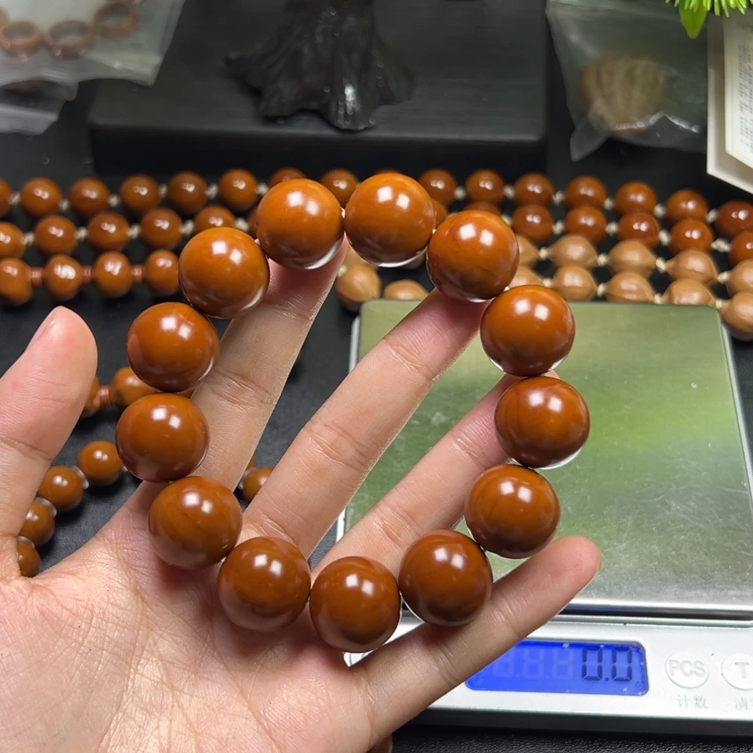 尤***里橄榄核精品铁核1.8树王