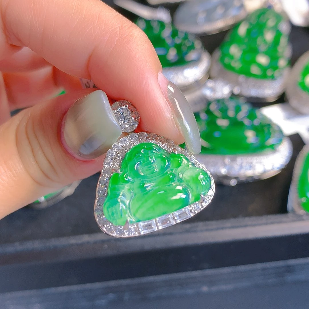 翡翠颈饰银S925镶嵌翡翠