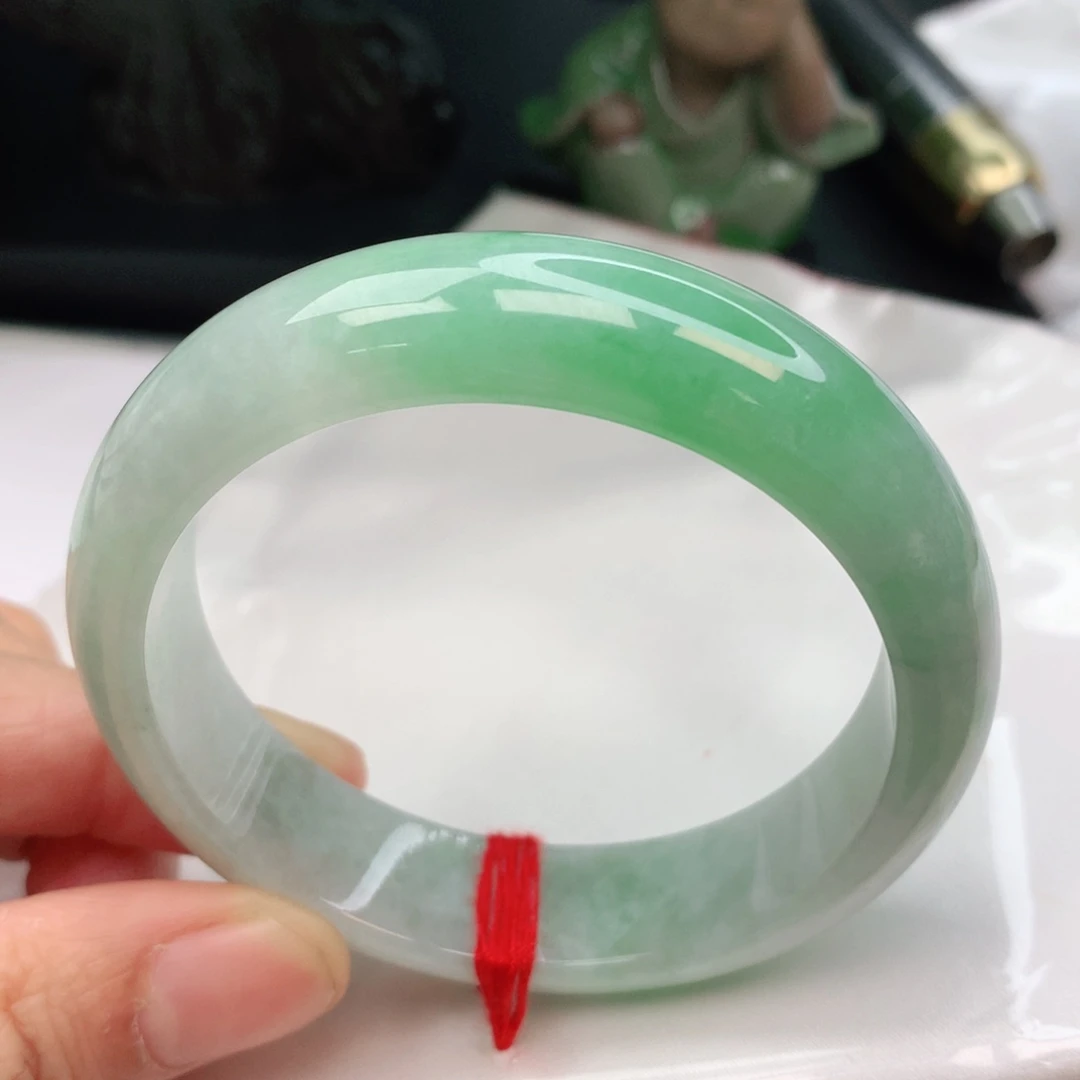 未镶嵌手镯翡翠翡翠手镯
