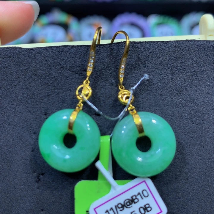 翡翠18K金镶嵌耳饰翡翠