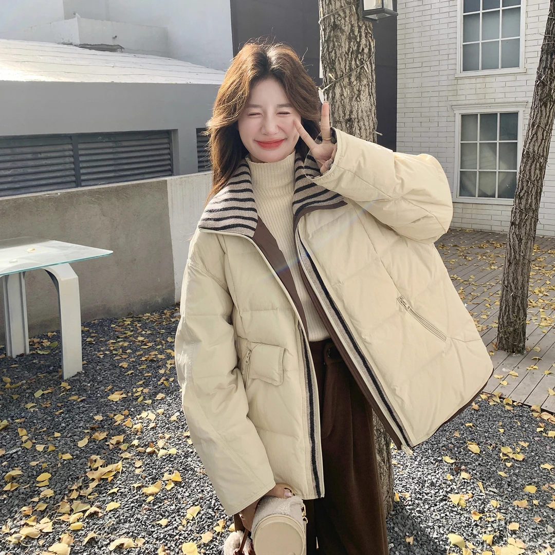 撞色条纹韩系羽绒服女冬季2025新款巨好看设计感减龄白鸭绒面包服