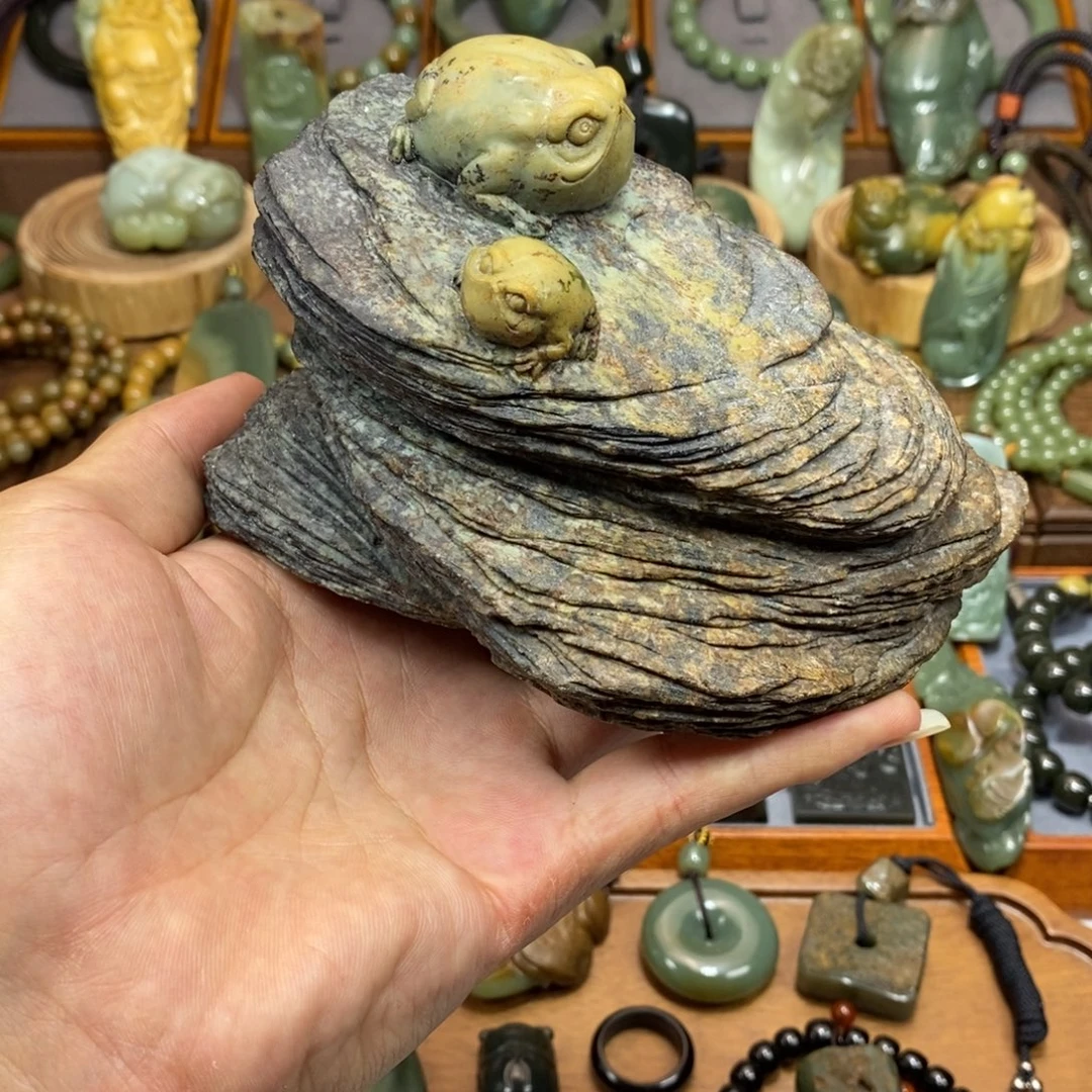 岫岩河磨玉（透闪石质玉）未镶嵌摆件