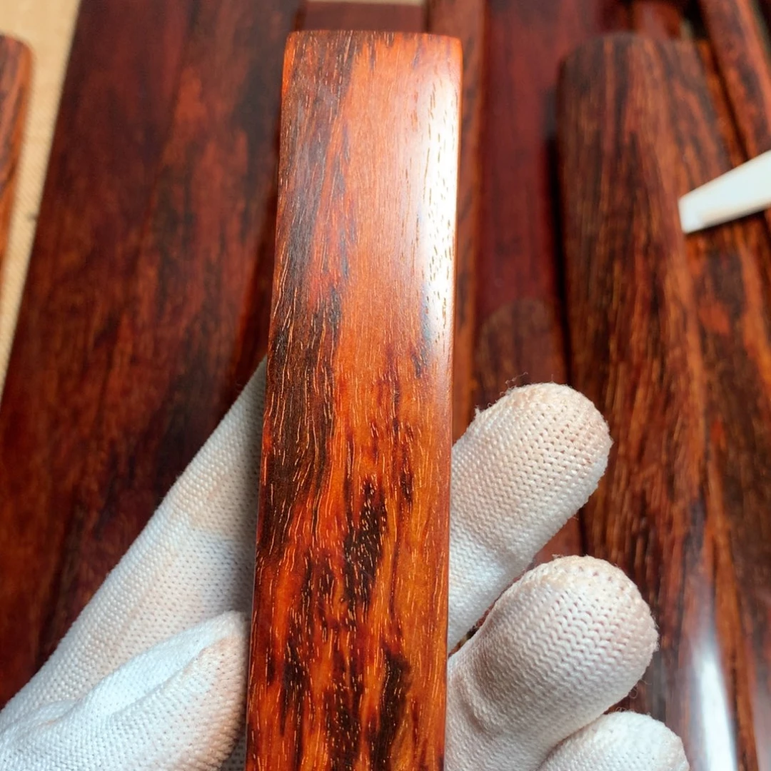 檀香紫檀（小叶紫檀）青*瓷