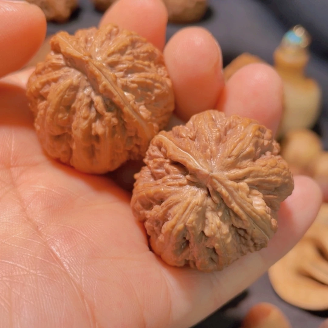 【闪购商品】文玩核桃吊坠东北楸子4