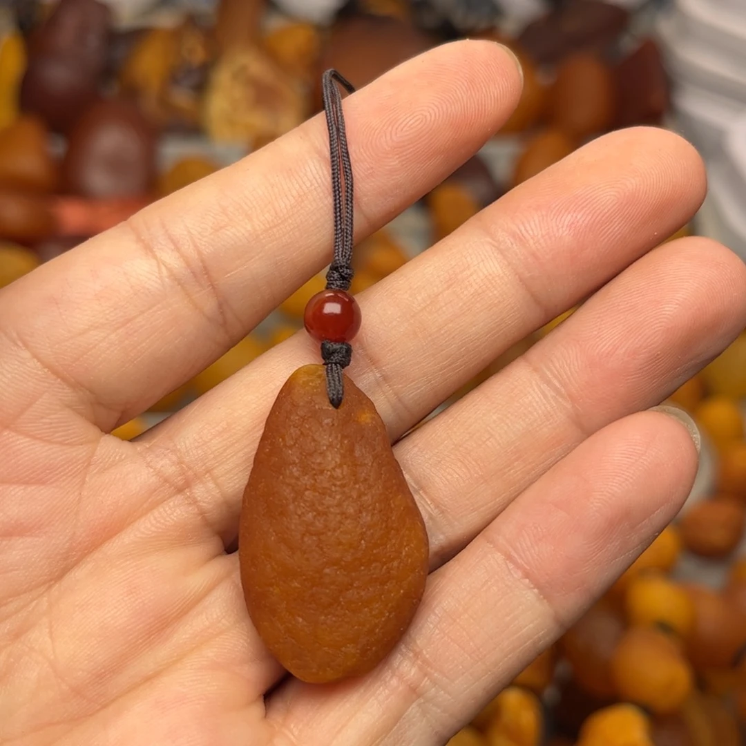 未镶嵌琥珀裸石天然蜜蜡吊坠