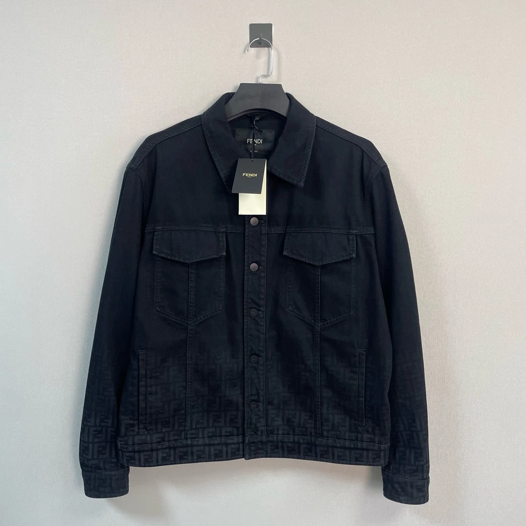 未使用 FENDI/芬迪 满印渐变牛仔夹克/54码/全新带吊/价15800