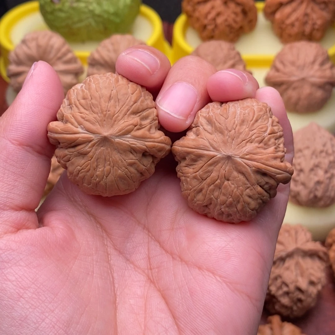 把件文玩核桃唉****多头茬铁锤妹妹35