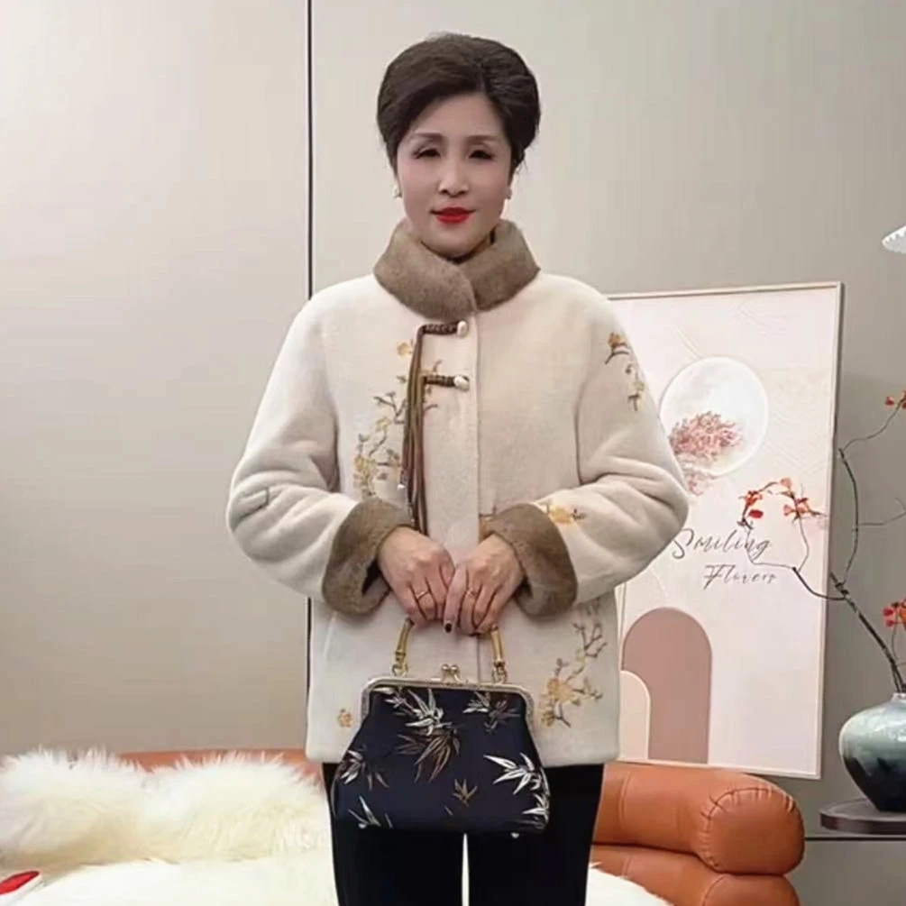 LAXIABEIER妈妈冬装水貂绒外套百搭中老年女高贵皮毛一体国风外套