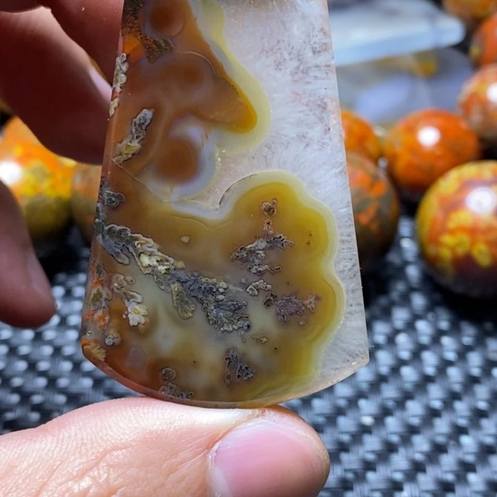 玛瑙/玉髓颈饰未镶嵌