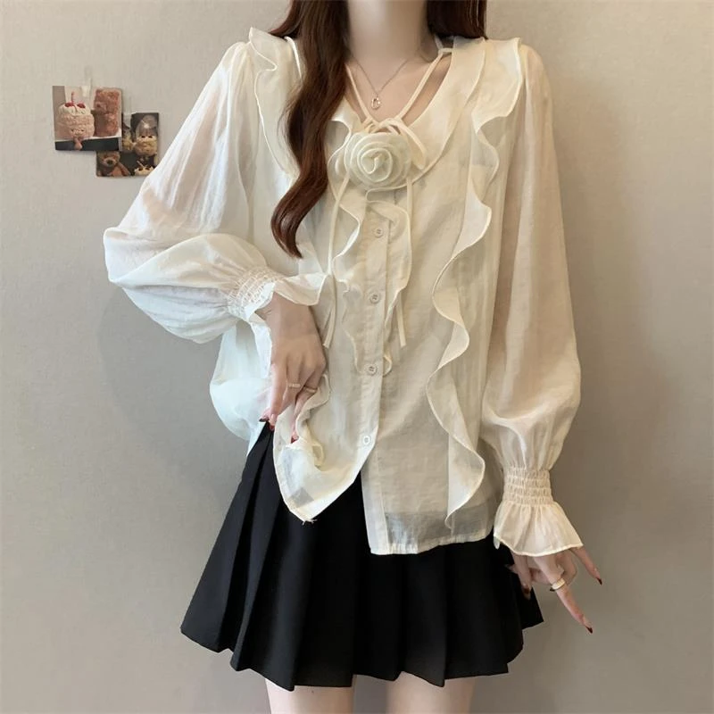 荷叶边V领长袖衬衫女春秋大码胖mm显瘦短款立体花朵上衣法式小衫