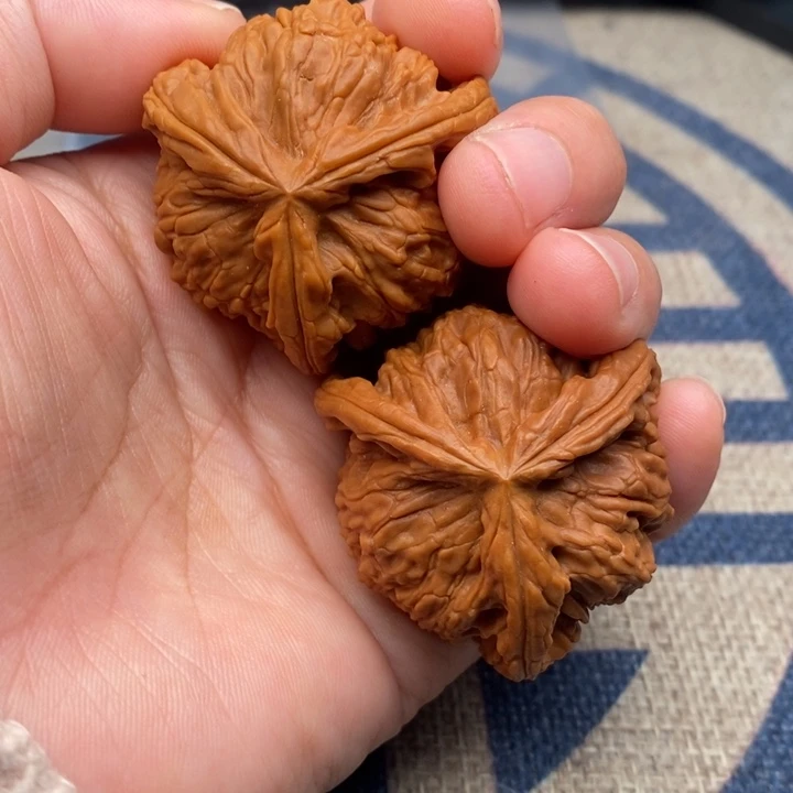 吊坠文玩核桃?*三棱