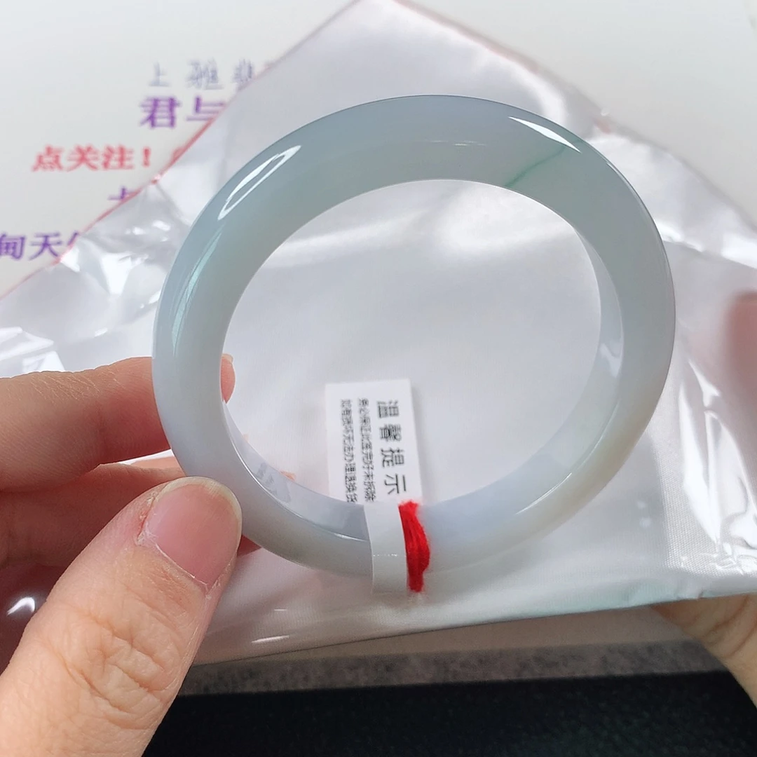 翡翠手镯未镶嵌①⑤⑨