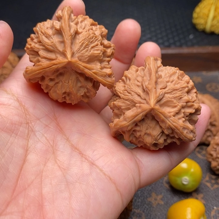把件文玩核桃三棱41尺
