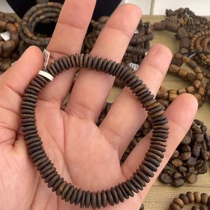 沉香手串沉水张勺子多样性发货一条卡7-6克