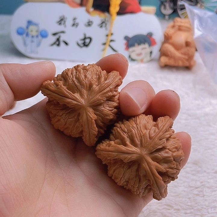 吊坠文玩核桃三棱