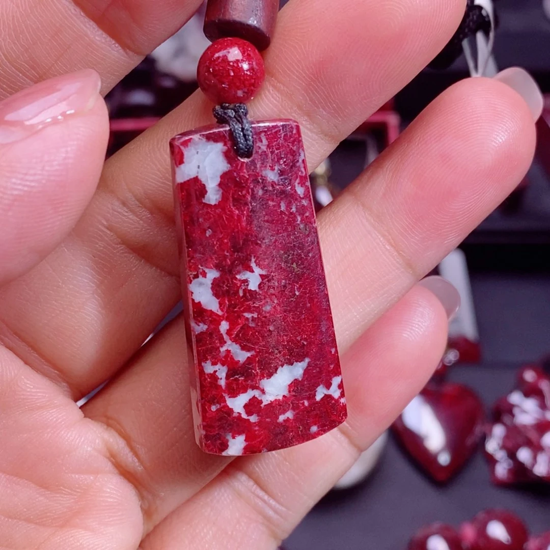 天然辰砂行***咪天然朱砂牌子27.1克