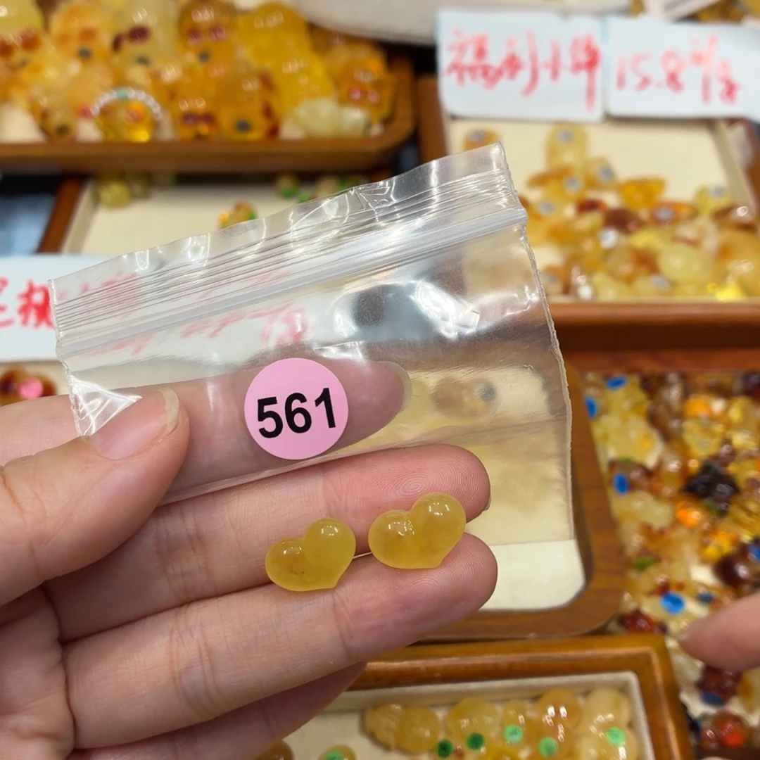 琥珀未镶嵌珠宝奇石