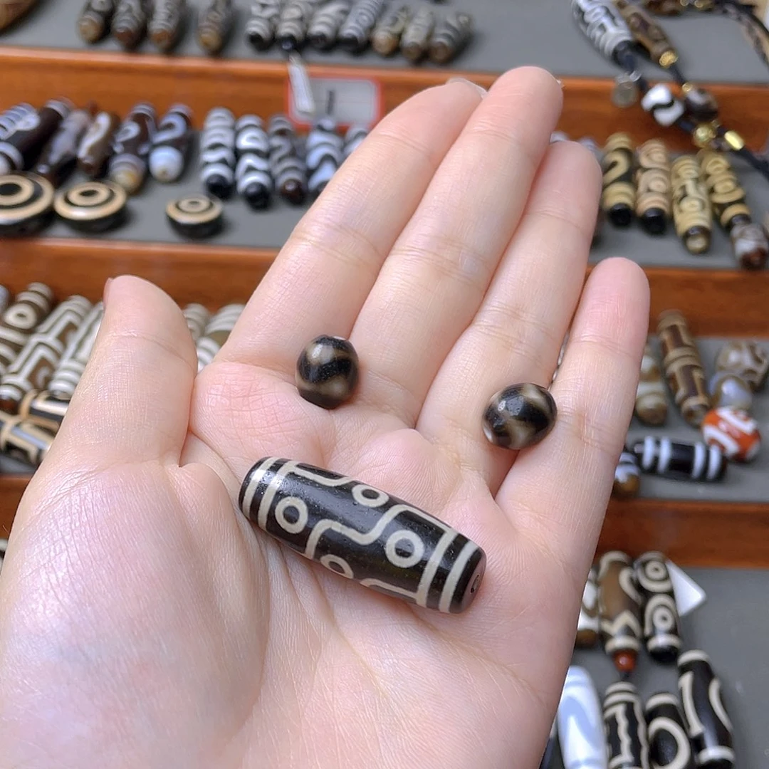 玛瑙/玉髓颈饰未镶嵌一****）