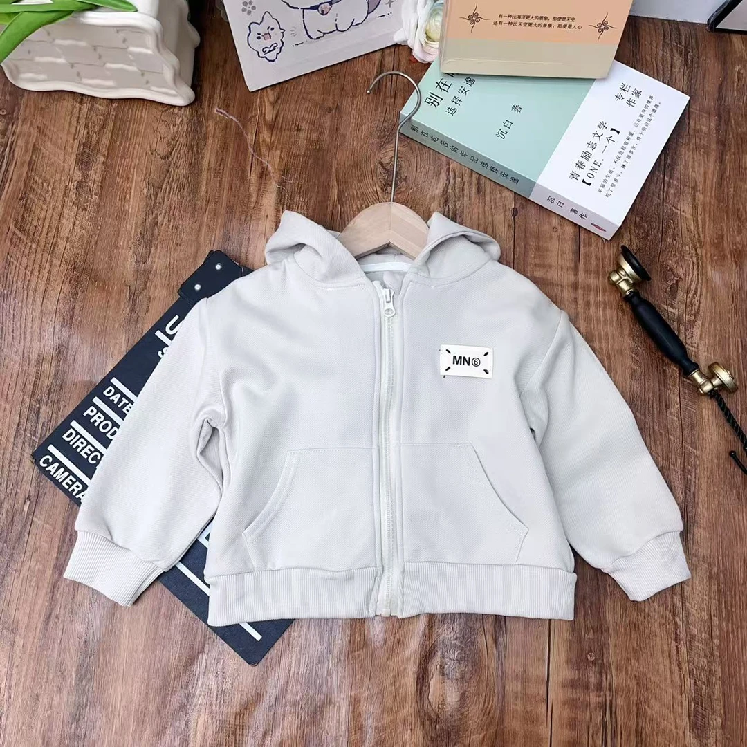 男女宝时尚新款拉链休闲字母外套1018