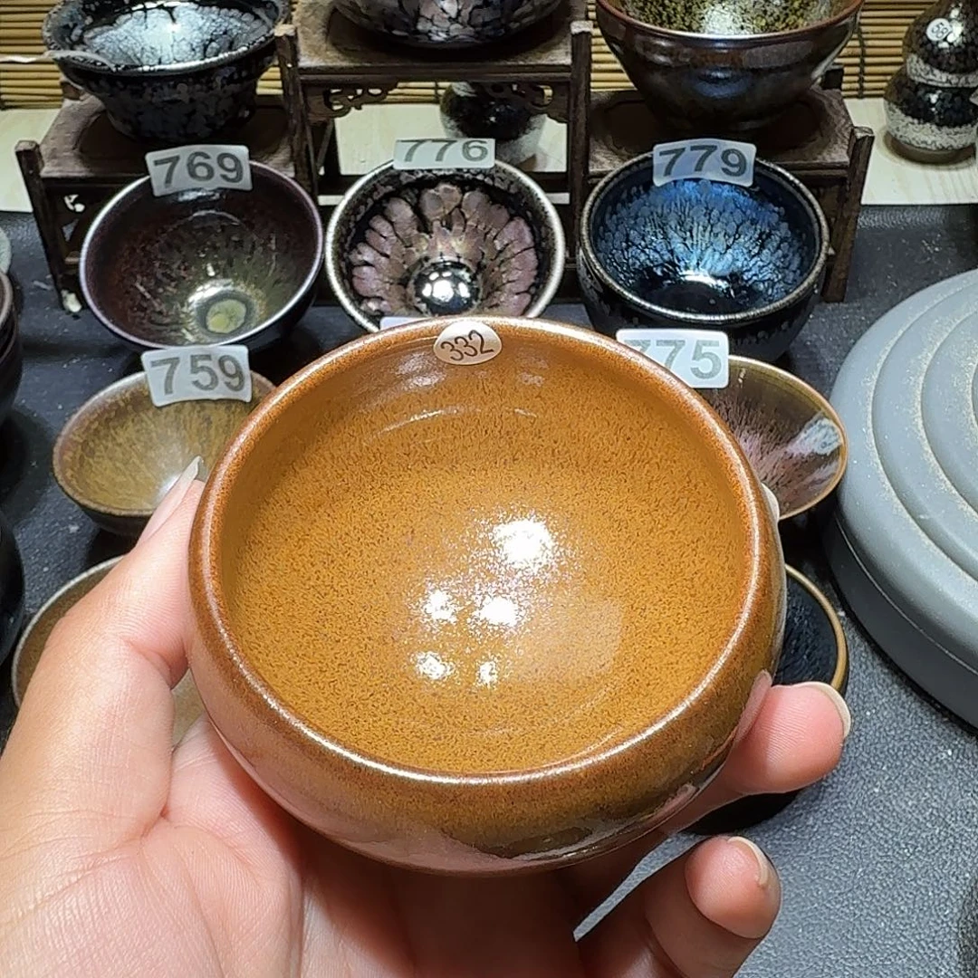 茶盏天才天才头发衣服天才332