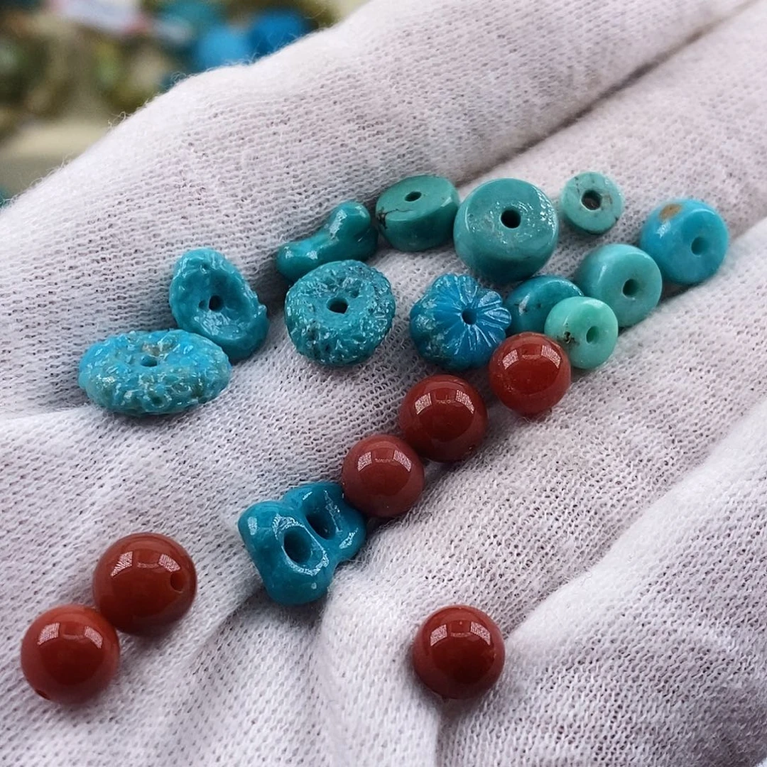 南红玛瑙未镶嵌珠宝奇石