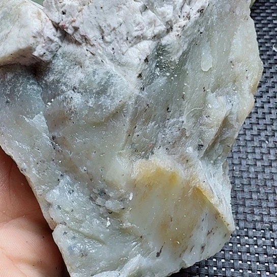 和田玉（糖玉）未镶嵌珠宝半成品