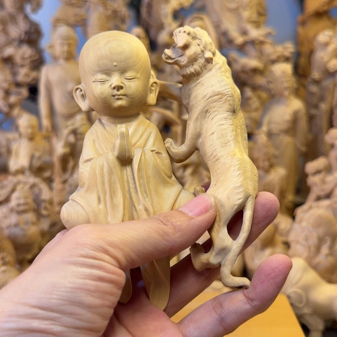 得***赢黄杨木小叶黄杨木12长老虎加挂衣小和尚