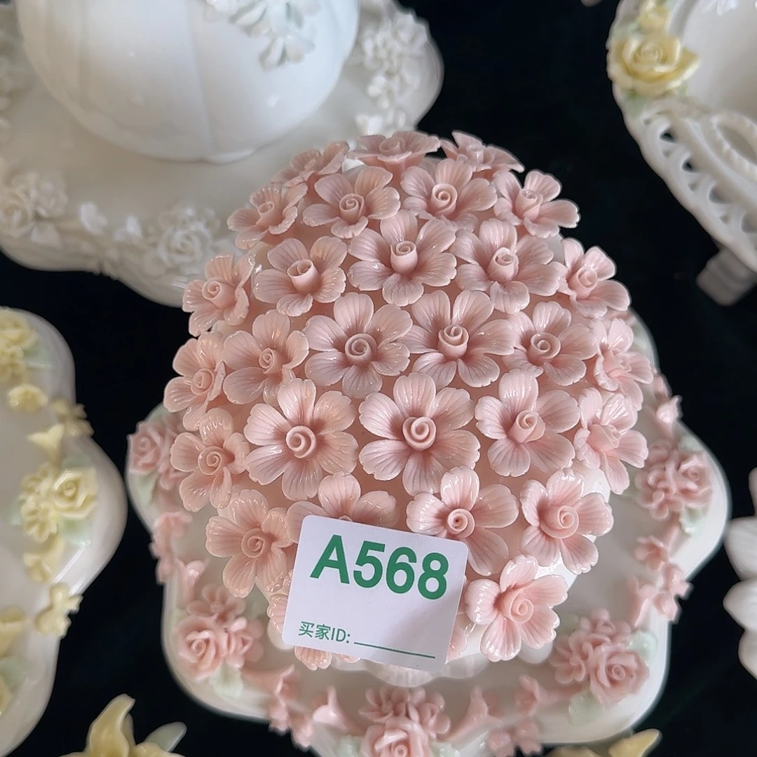 重工手捏花高脚炖盅