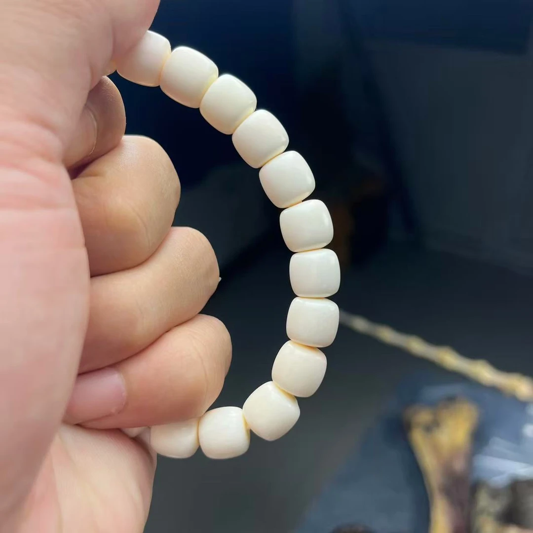 非遗手工打磨鹿骨老型珠
