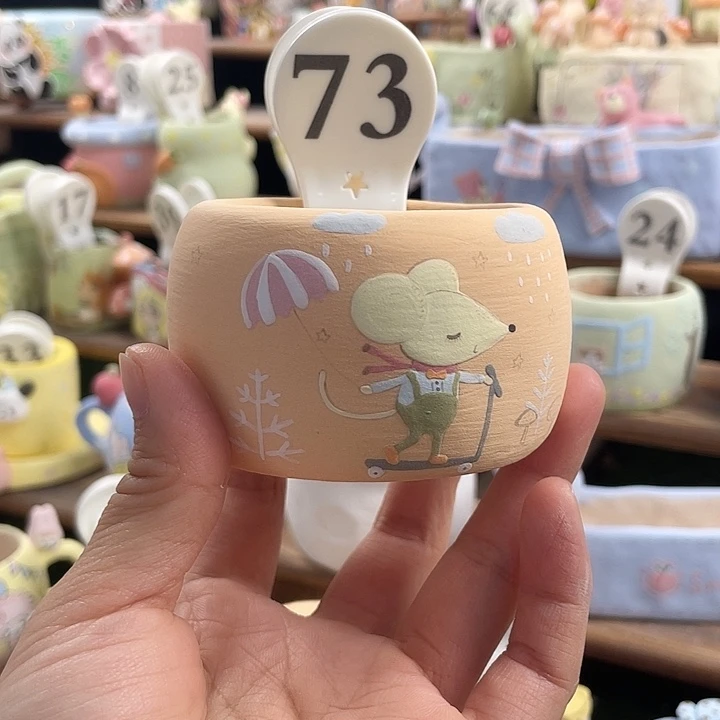 73…..手工手绘花盆