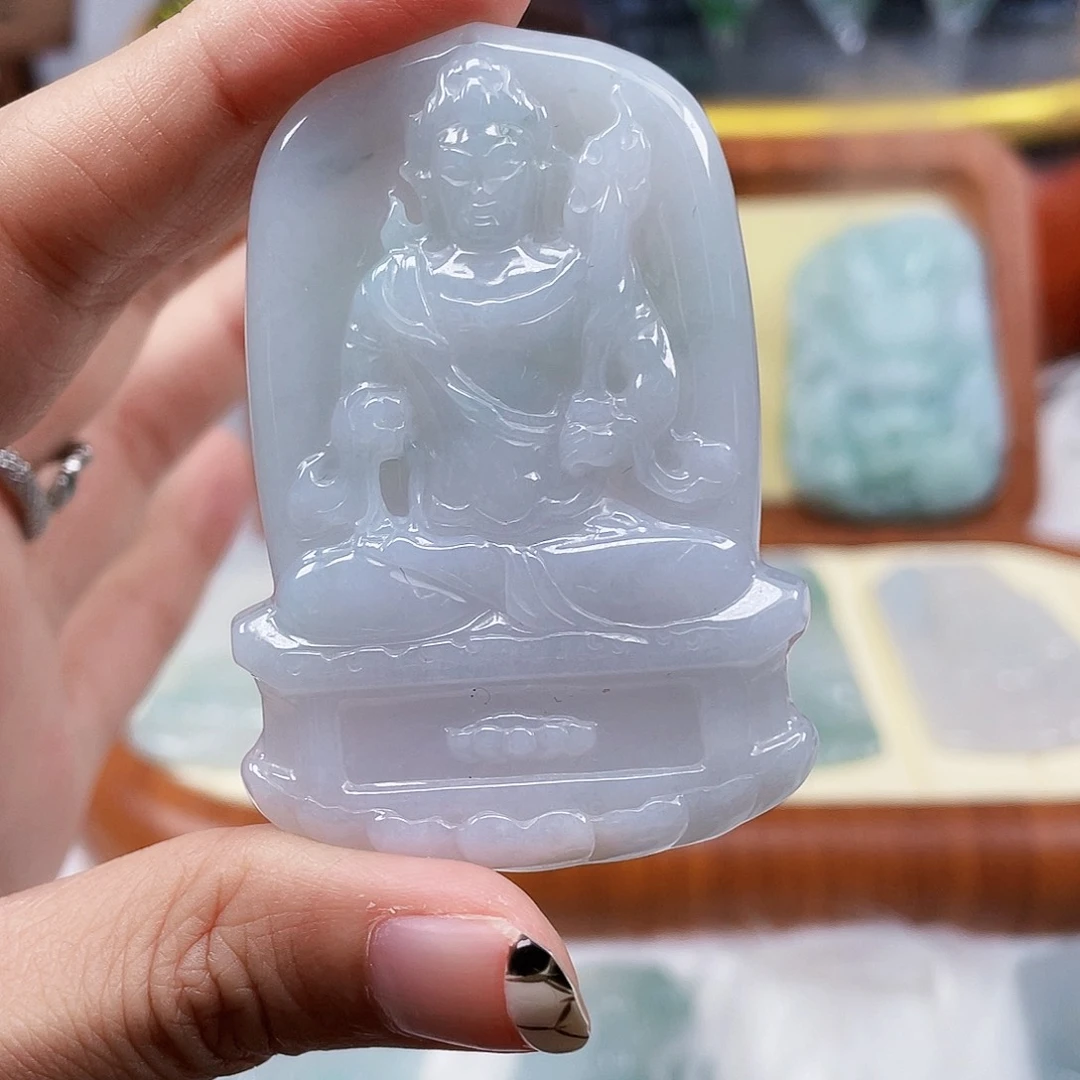翡翠未镶嵌项圈不动明王