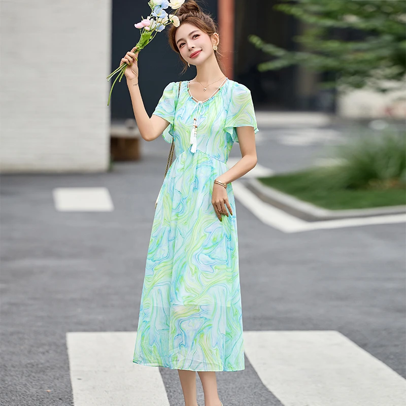 法式连衣裙洋气衣服女夏季2025新款高级感时尚修身减龄气质长裙子