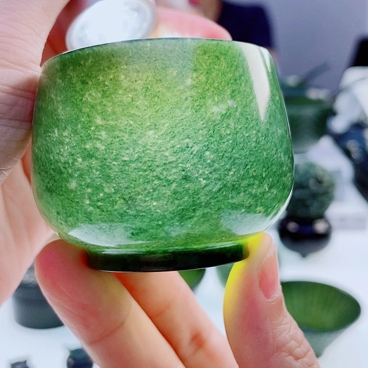 未镶嵌和田玉（青玉）把件