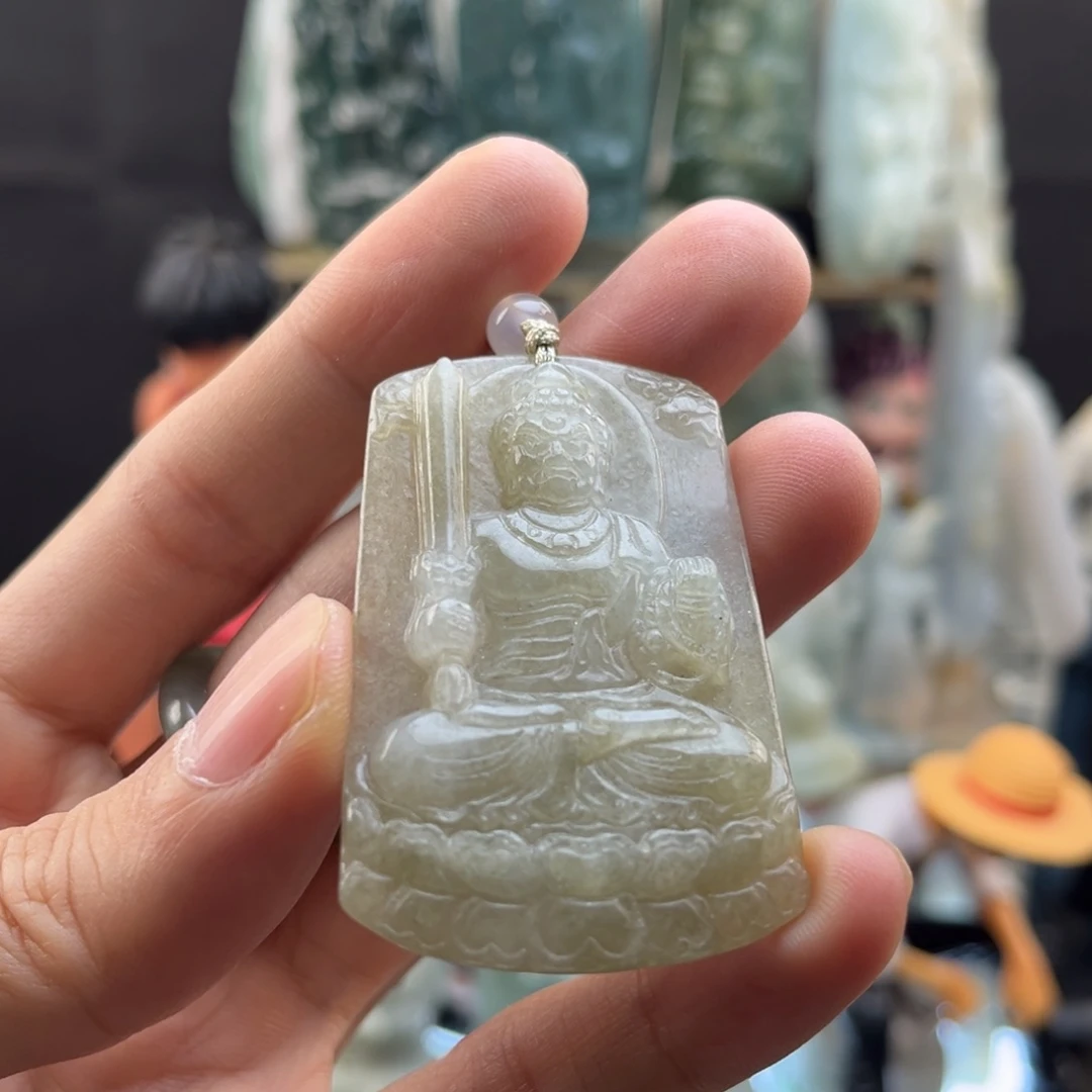 颈饰未镶嵌翡翠不动