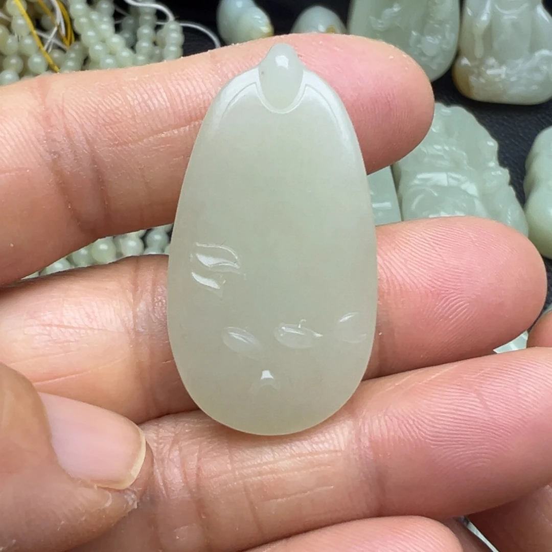 和田玉（糖玉）未镶嵌吊坠(不含链)