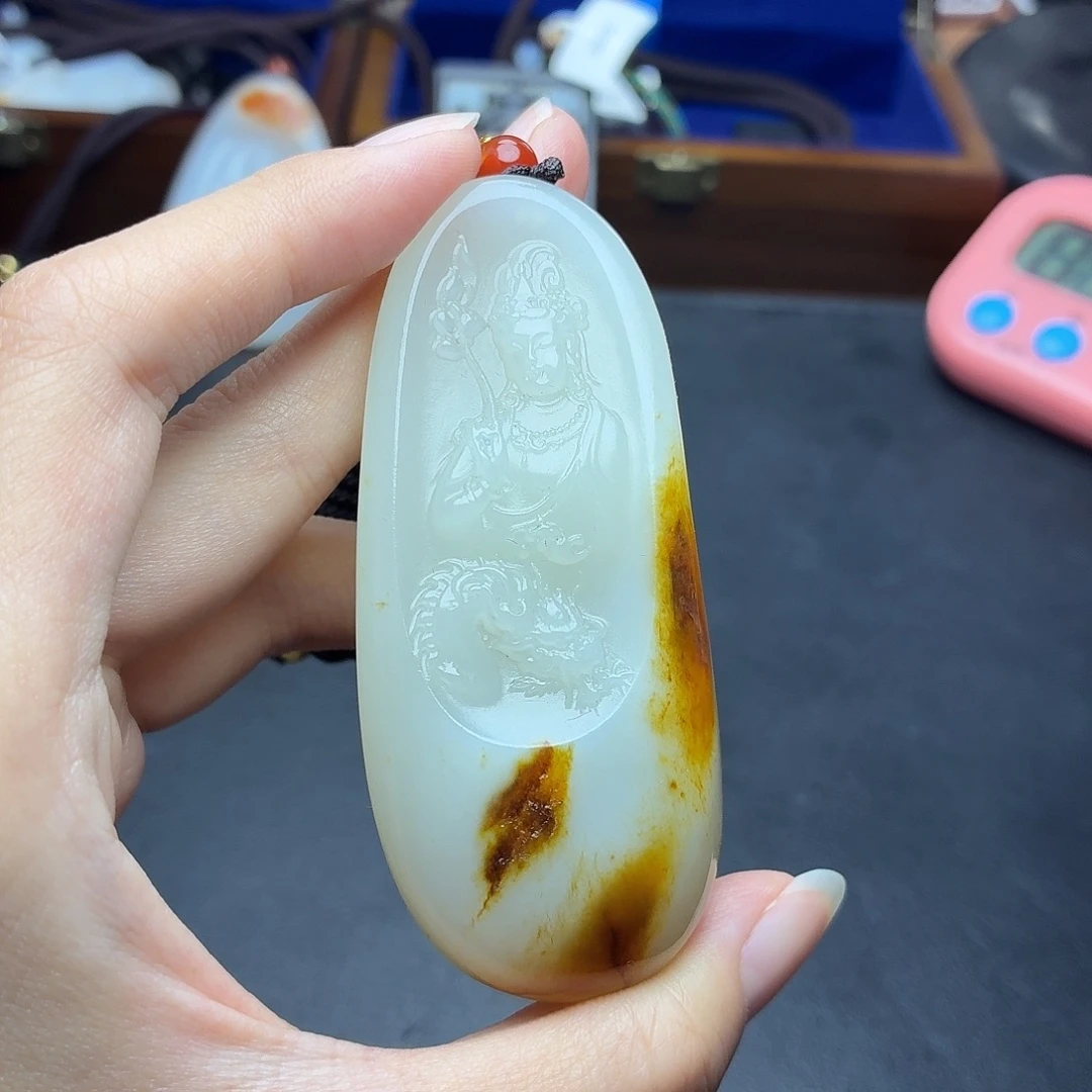 博***！颈饰未镶嵌和田玉N