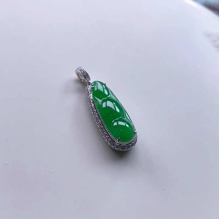 翡翠18K金镶嵌吊坠(不含链)翡翠满绿福豆吊坠