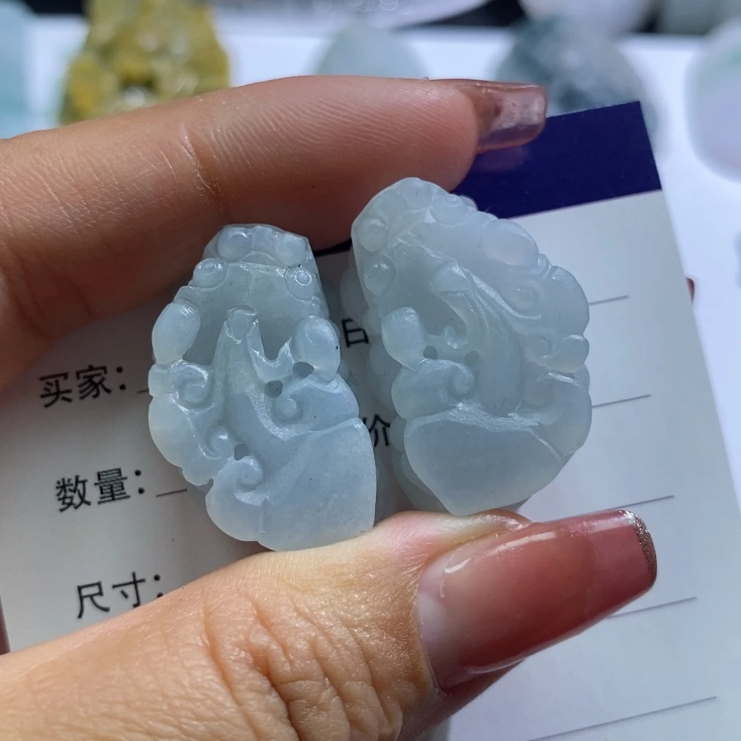 定制翡翠未镶嵌貔貅