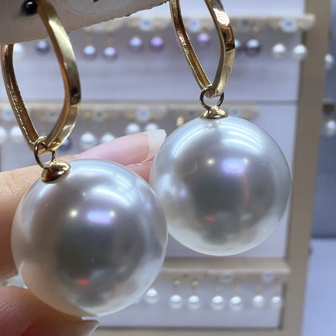 18K金镶嵌淡水珍珠耳饰