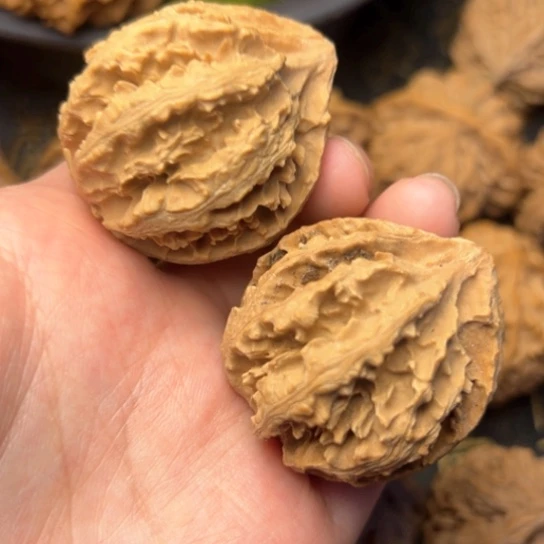 文玩核桃把件秦岭核桃7