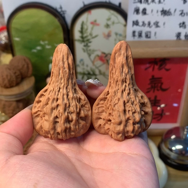 吊坠桃核全品鸭嘴兽